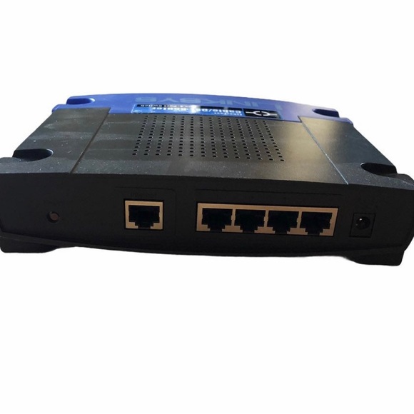 LINKSYS ETHERFAST CABLE/DSL ROUTER - Picture 3 of 5